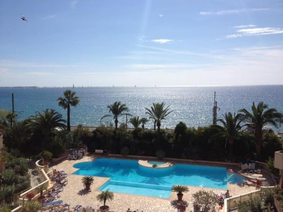 Bord De Mer, Terrasse, Tout A Pieds Cannes Exterior photo