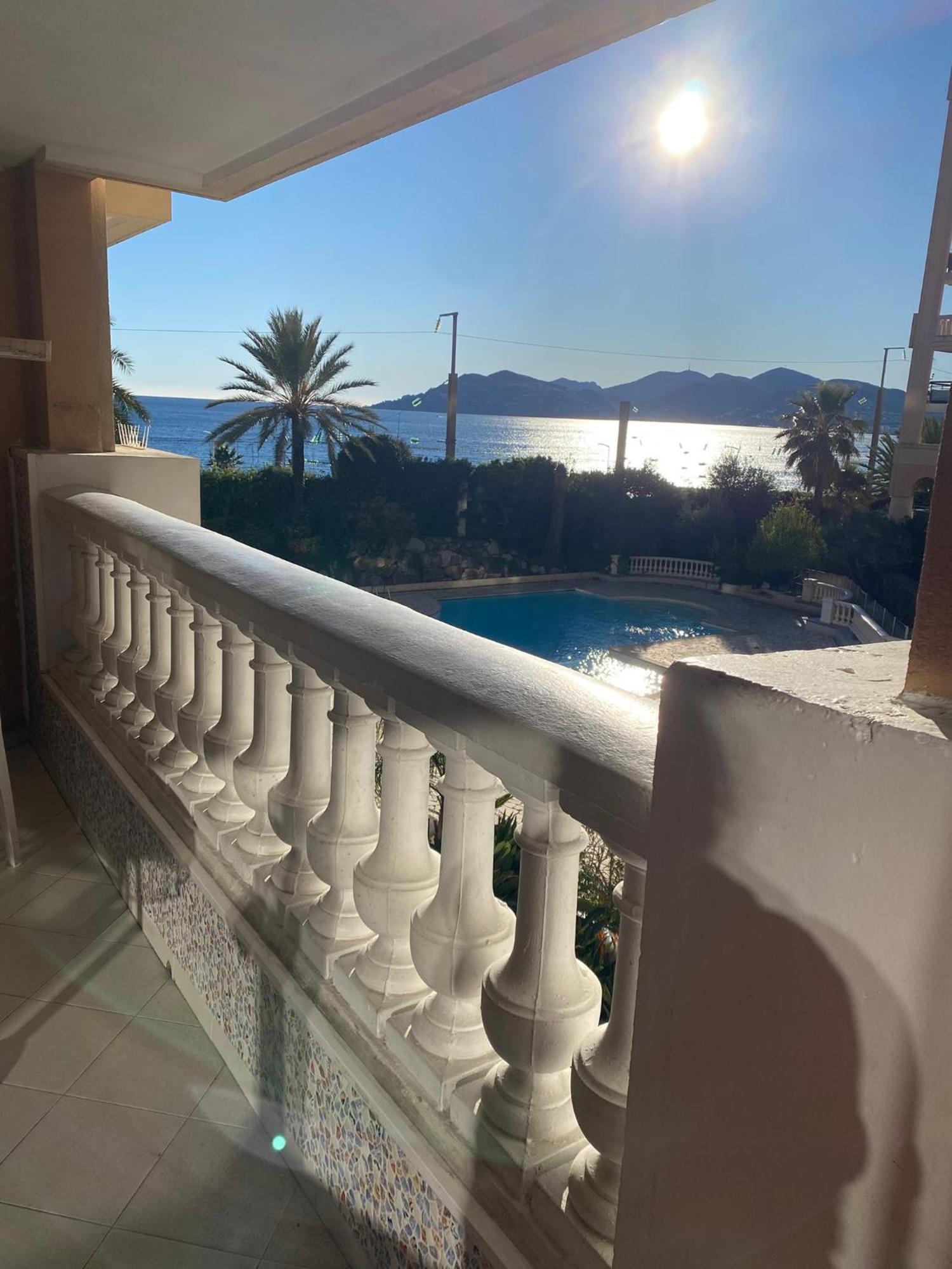 Bord De Mer, Terrasse, Tout A Pieds Cannes Exterior photo